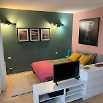 Апартаменты Cocon Avec Piscine, A Cote Du Port Et De Sable Fin Валлорис