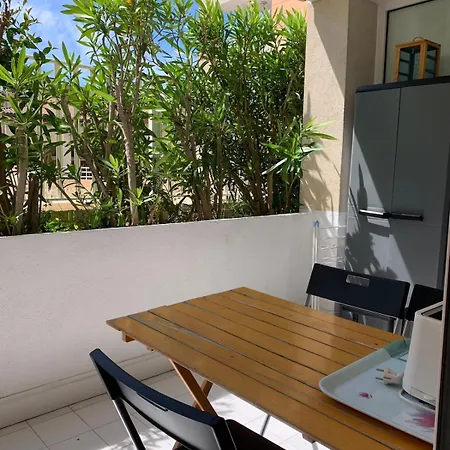 Cocon Avec Piscine, A Cote Du Port Et De Sable Fin דירה *